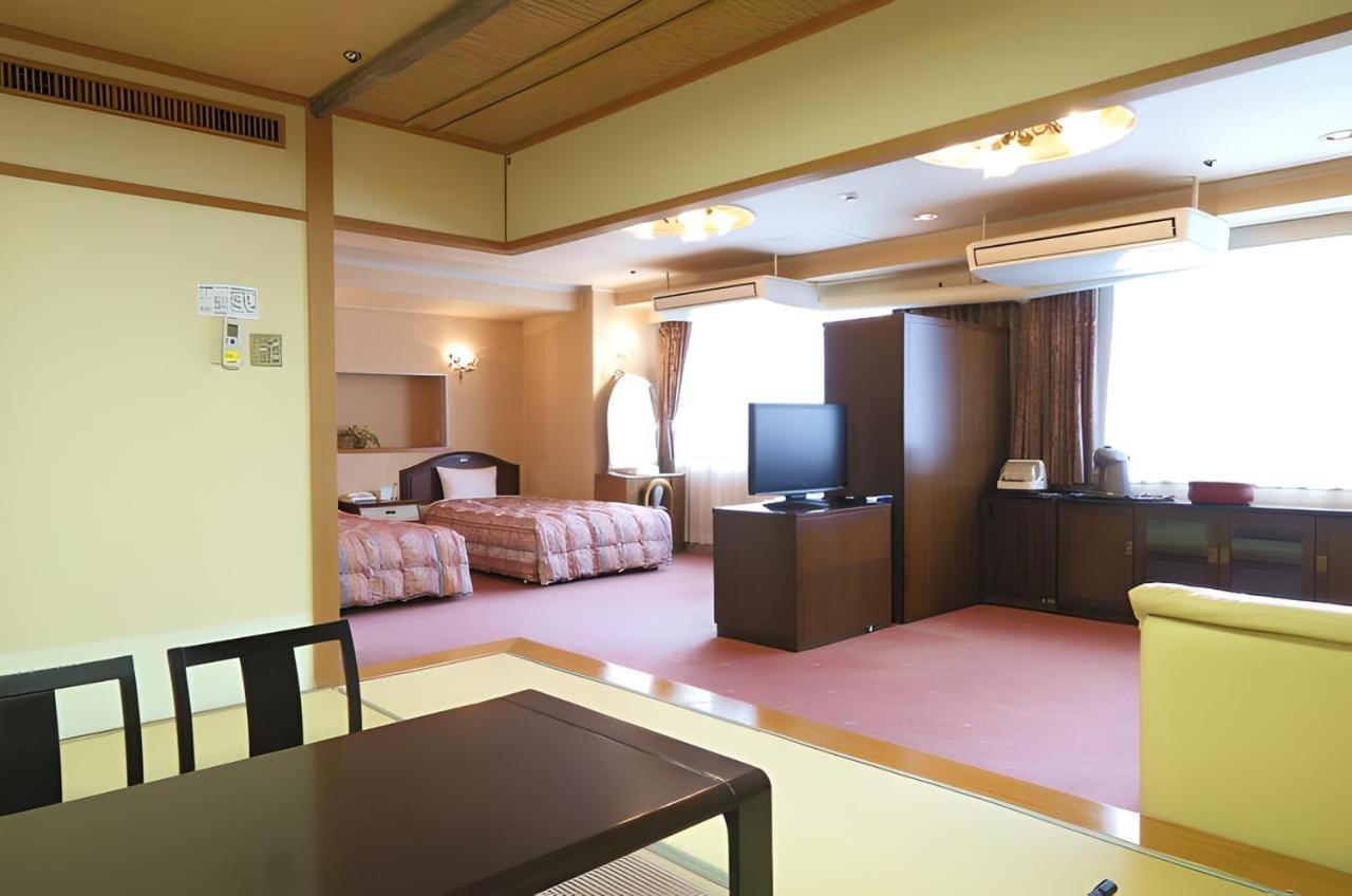 New Sunpia Tsuruga Hotel Ngoại thất bức ảnh